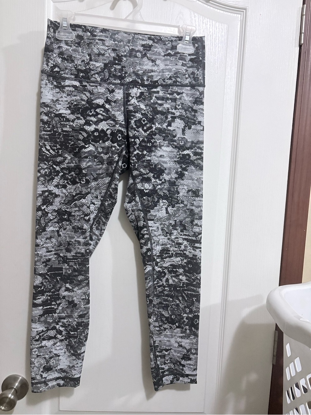 Lululemon Wunder Under High-Rise 7/8 Tight *Full-On Luxtreme 25"